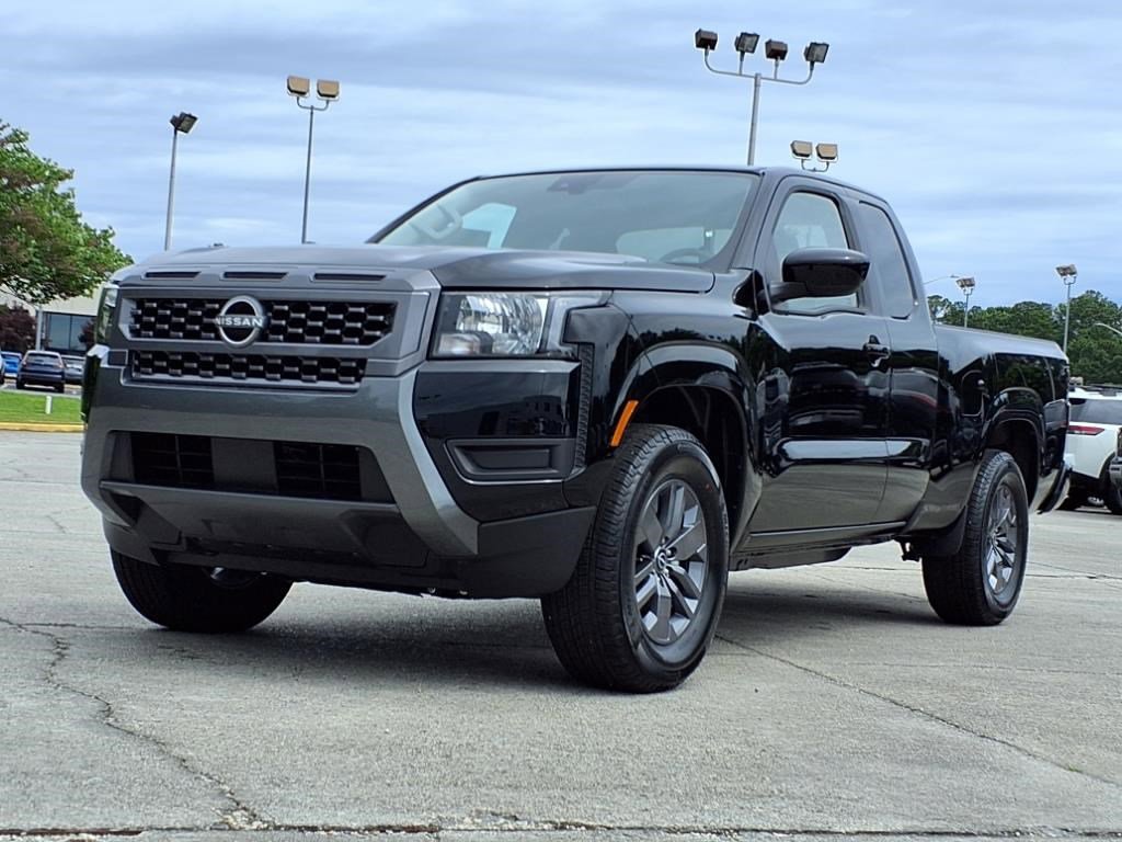 2025 Nissan Frontier King Cab SV photo 3
