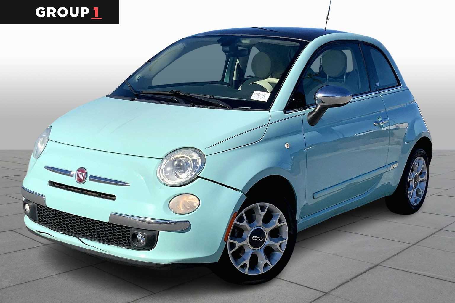 2017 FIAT 500 Lounge's photo
