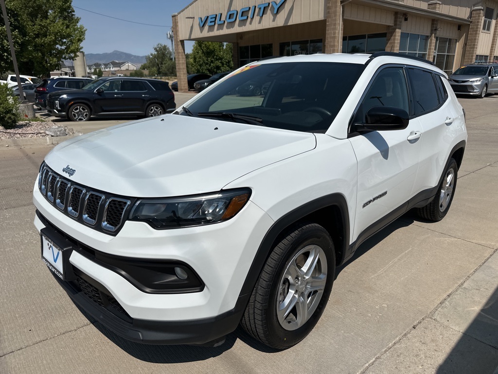 2023 Jeep Compass Latitude photo 7