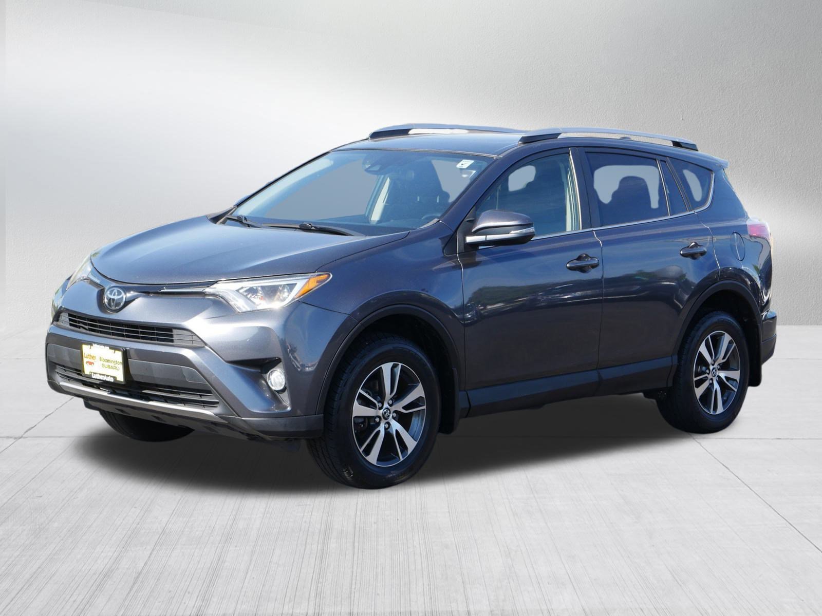 2018 Toyota RAV4 XLE photo 3