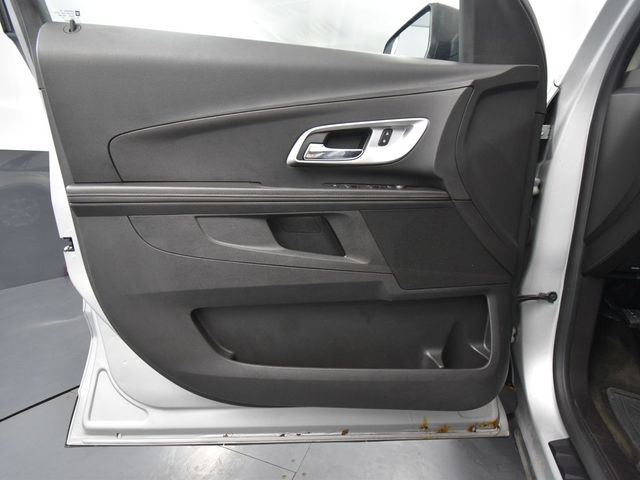 2014 Chevrolet Equinox LS photo 13