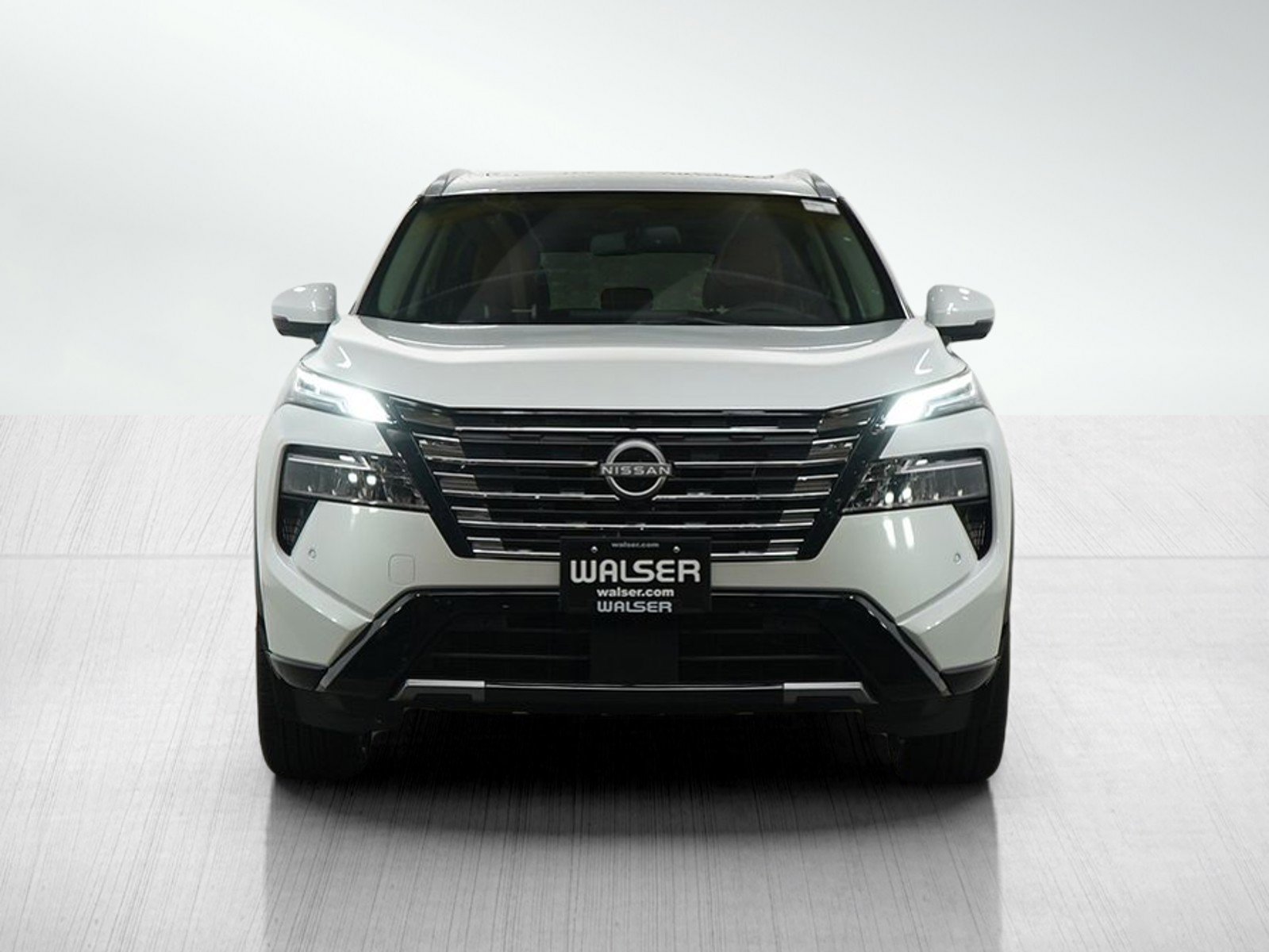 2024 Nissan Rogue Platinum photo 8