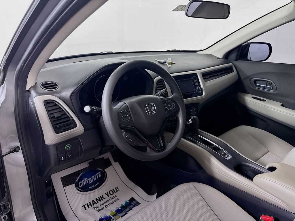 2021 Honda HR-V LX photo 9