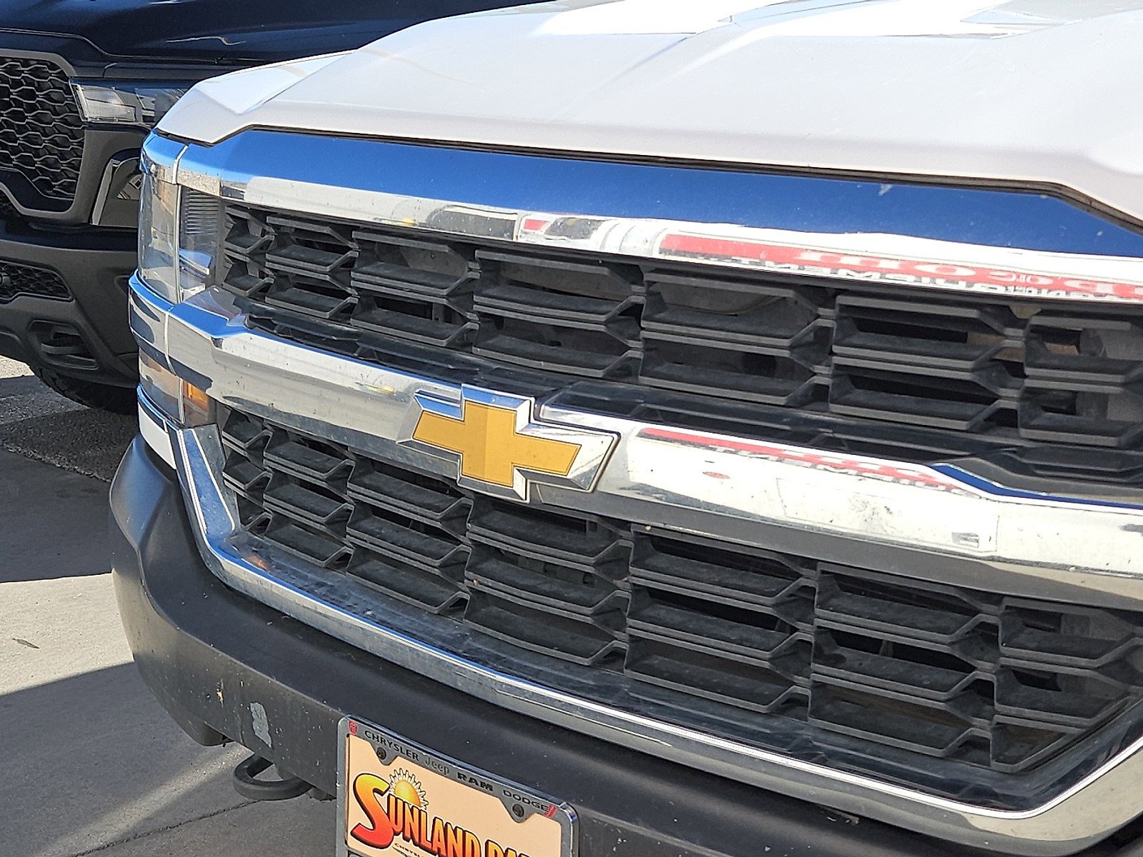 2018 Chevrolet Silverado Work Truck LS Base photo 2
