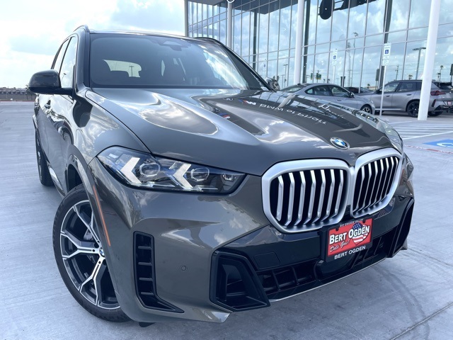 2026 BMW X5 40i's photo