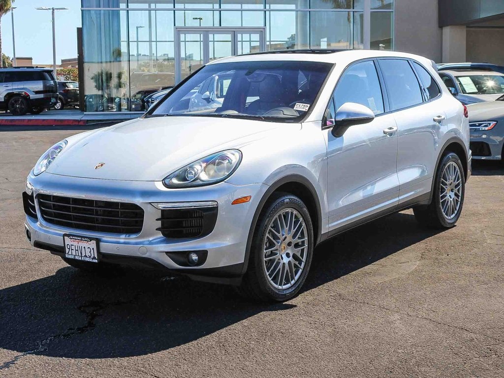 2018 Porsche Cayenne S photo 3