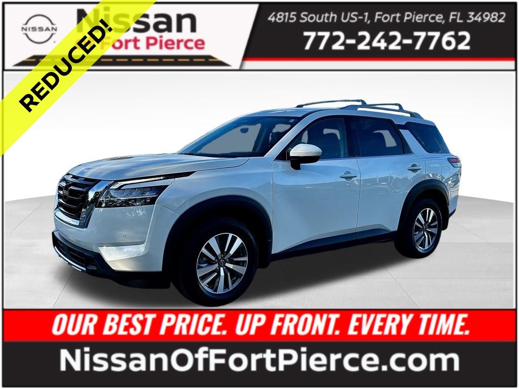 2024 Nissan Pathfinder SL's photo
