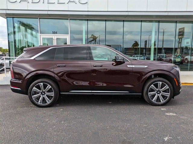 2025 Cadillac Escalade IQ Luxury photo 3