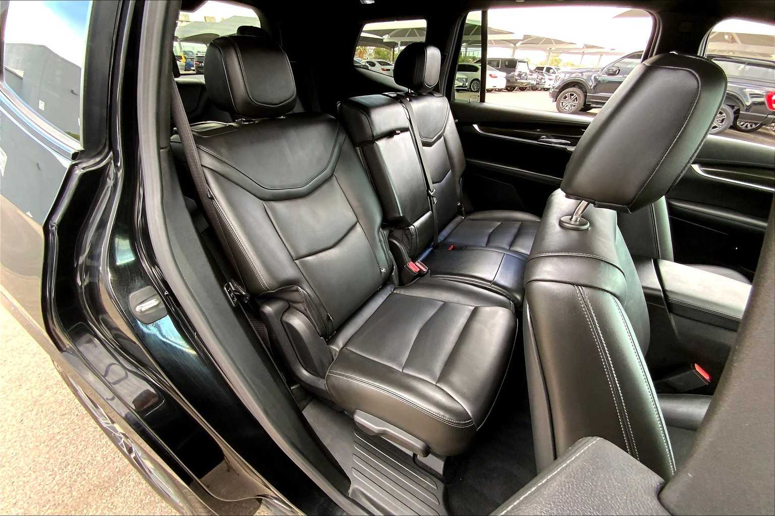 2023 Cadillac XT6 Sport photo 18