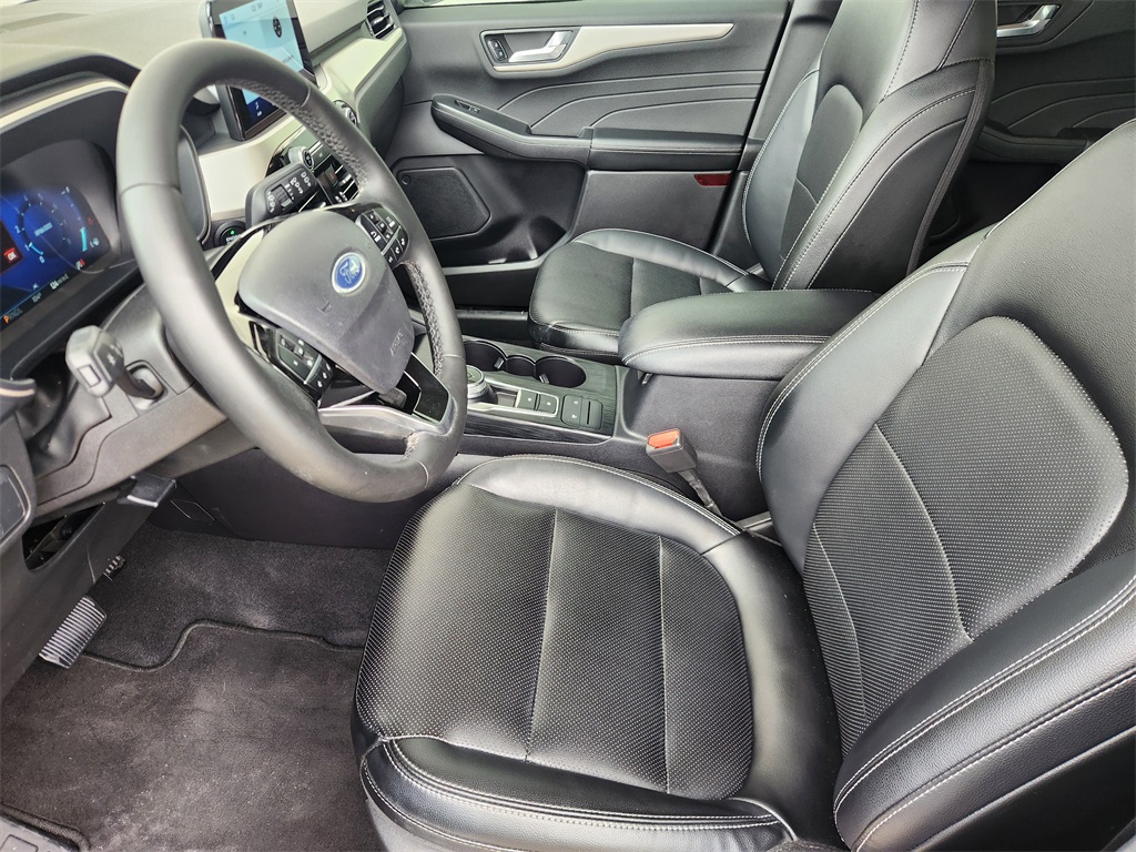 2022 Ford Escape SEL photo 13