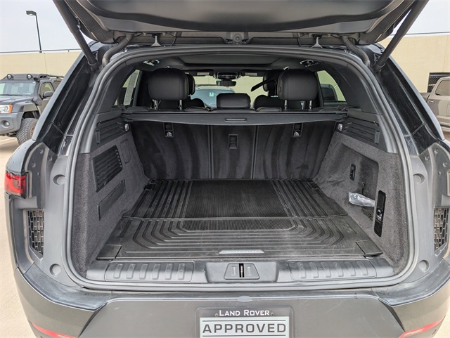 2024 Land Rover Range Rover Sport SE photo 4