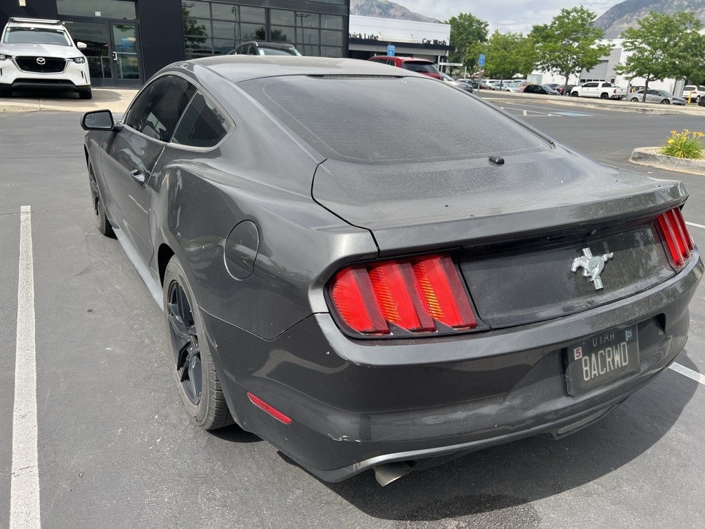2015 Ford Mustang V6 photo 6