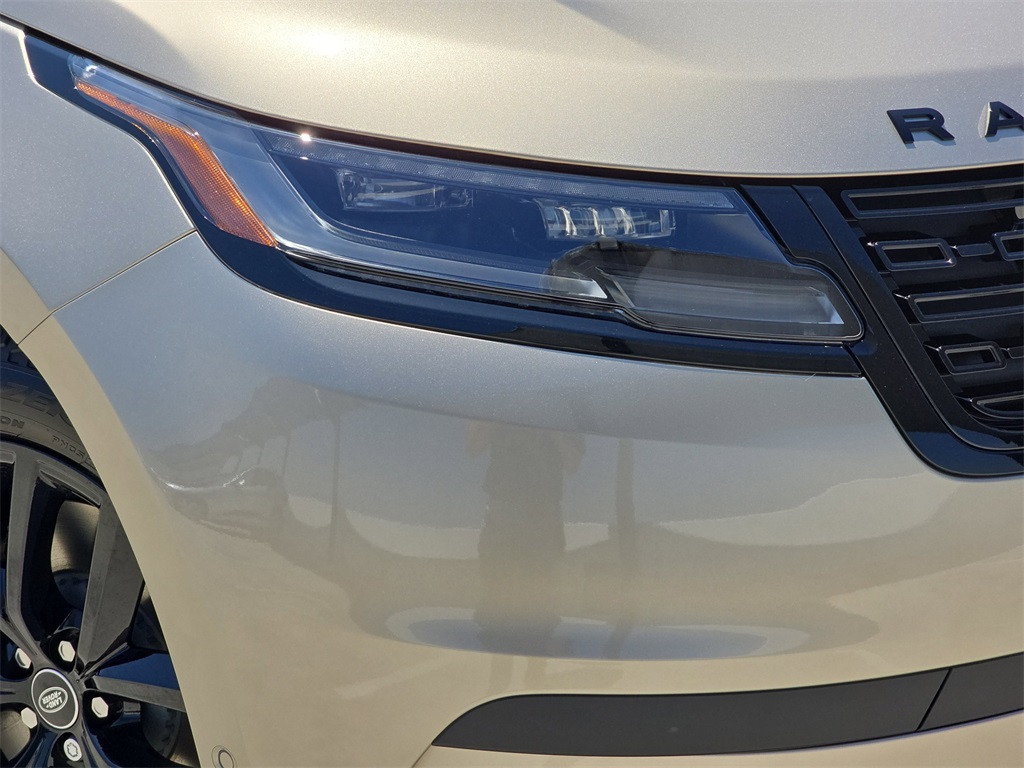 2026 Land Rover Range Rover Velar S photo 29