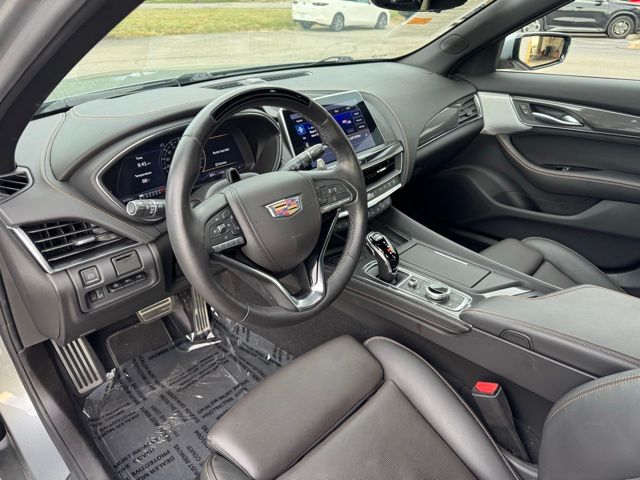 2023 Cadillac CT5 V photo 13