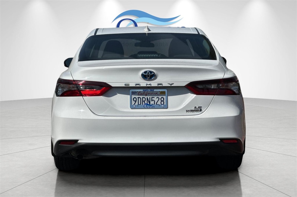 2023 Toyota Camry Hybrid LE photo 3