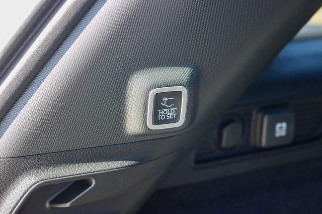 2024 Jeep Cherokee Trailhawk 4xe photo 6