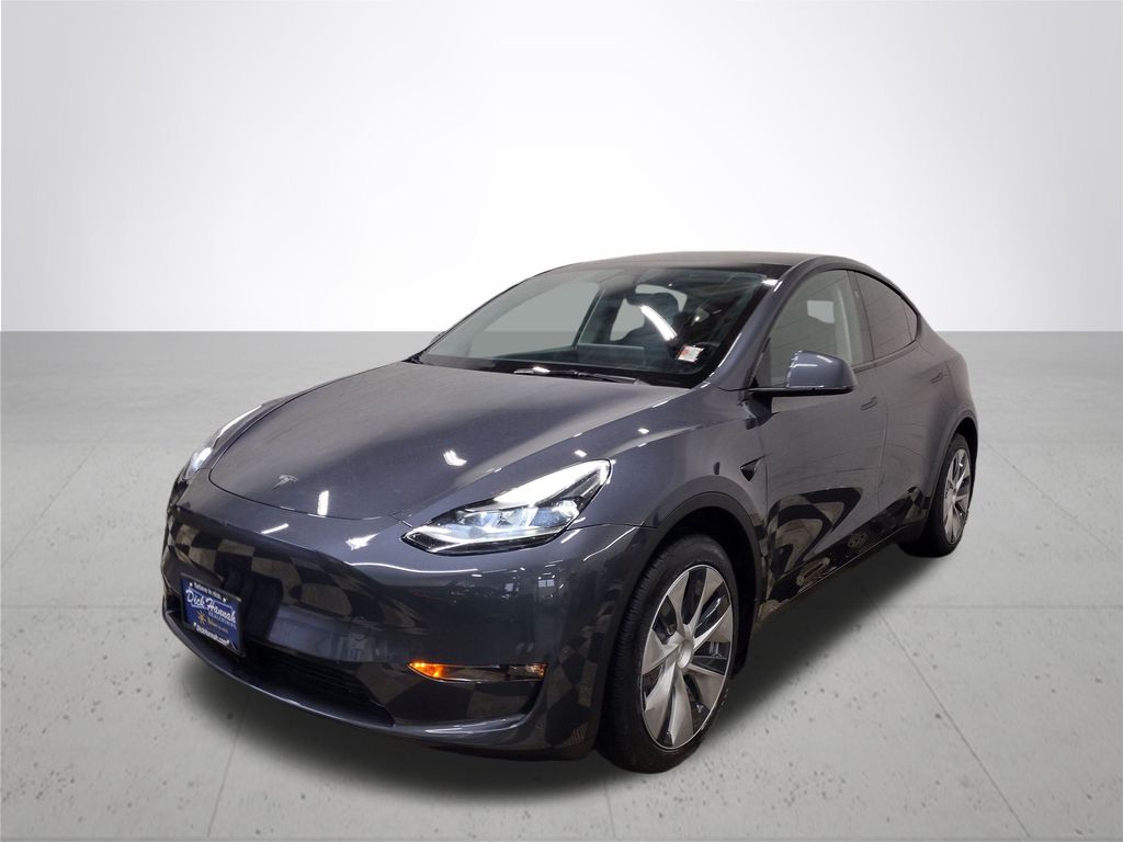 Used 2023 Tesla Model Y Long Range with VIN 7SAYGDEEXPF980720 for sale in Gladstone, OR
