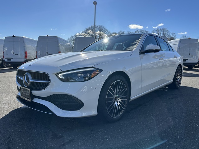 2025 Mercedes Benz C 300 4MATIC photo 3