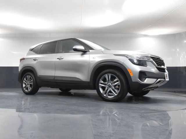 2021 Kia Seltos LX photo 41
