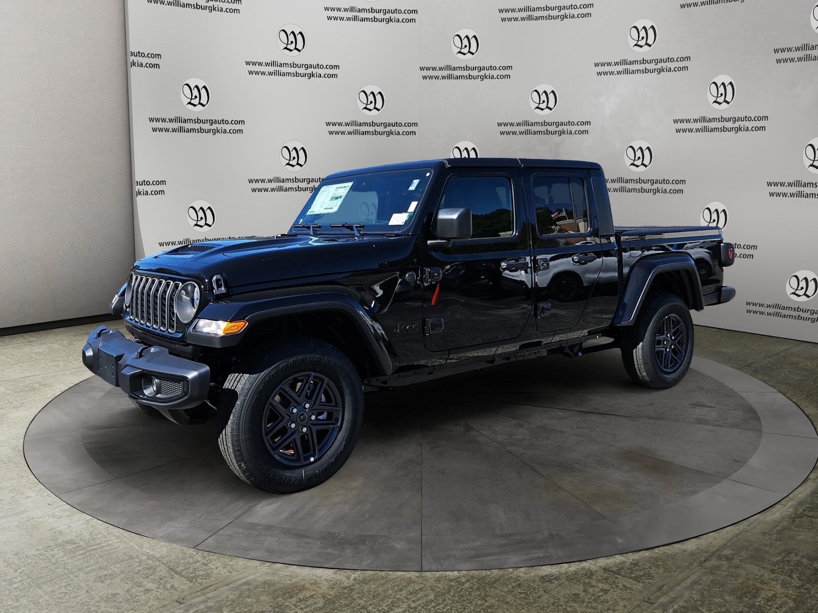 2025 Jeep Gladiator Sport S's photo