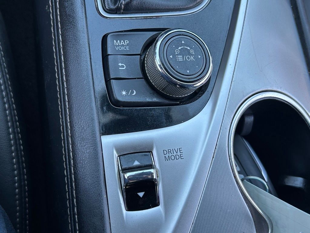 2017 Infiniti Q60 3.0t Premium photo 32