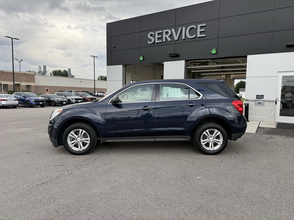 2015 Chevrolet Equinox LS photo 2