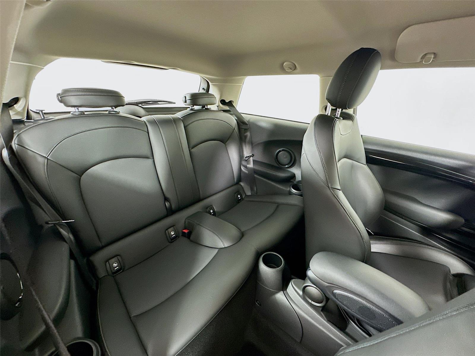 2020 Mini Cooper 2 Door Hardtop S photo 25