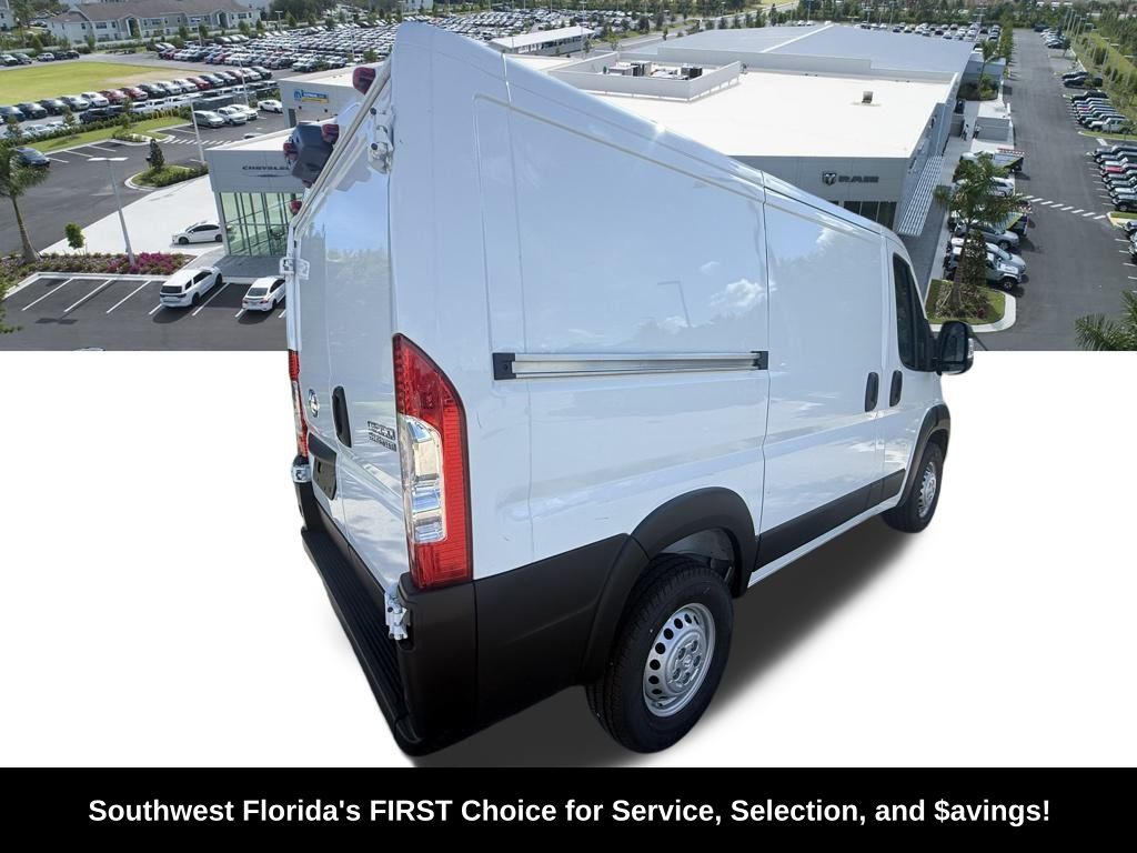 2026 Ram ProMaster 1500 photo 3