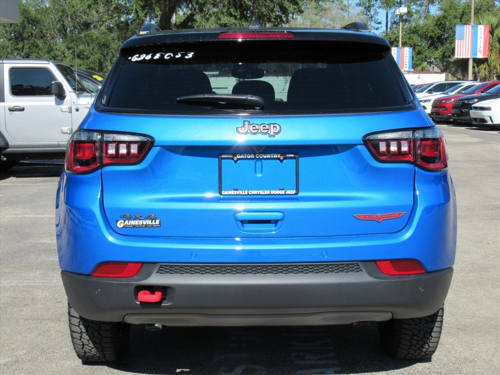 2026 Jeep Compass Trailhawk photo 3