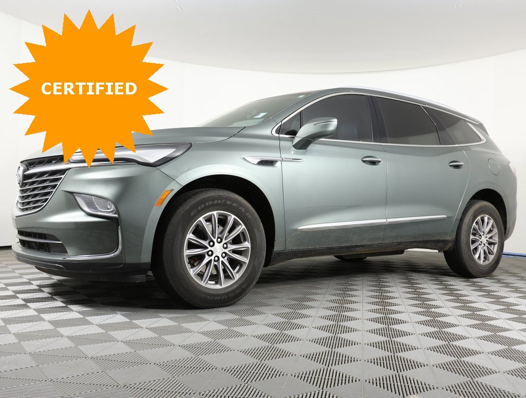 2022 Buick Enclave Essence's photo