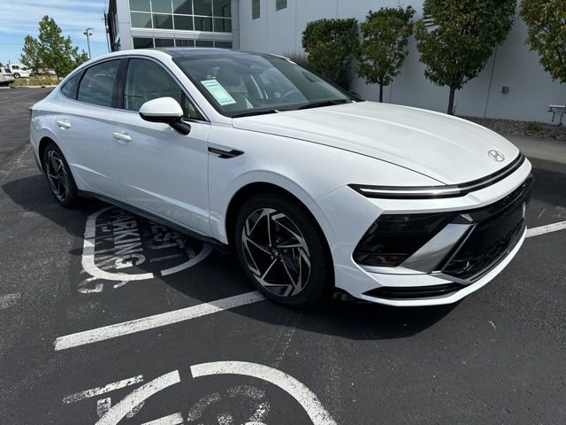 2024 Hyundai Sonata SEL photo 3
