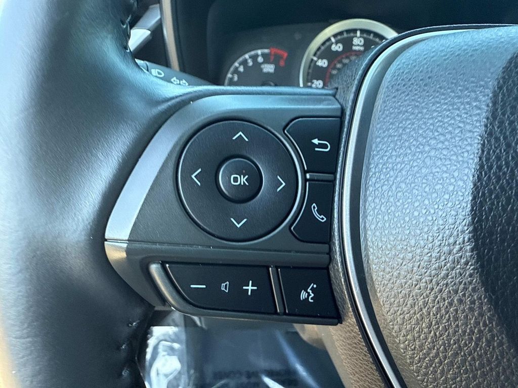 2021 Toyota Corolla SE photo 28
