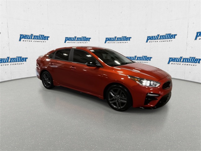 2021 Kia Forte GT-Line photo 2