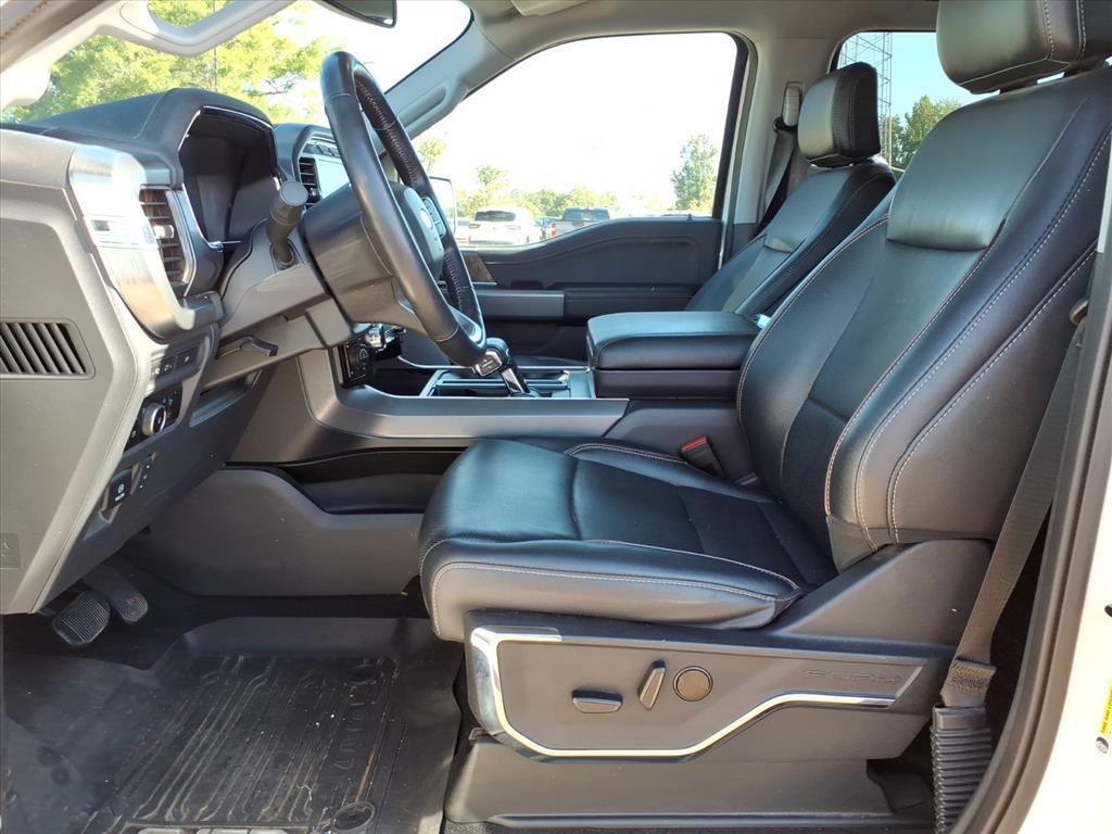 2023 Ford F-150 Lariat photo 2