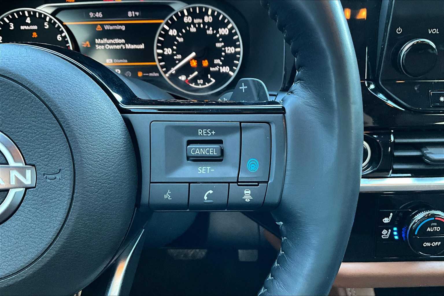 2022 Nissan Pathfinder Platinum photo 21