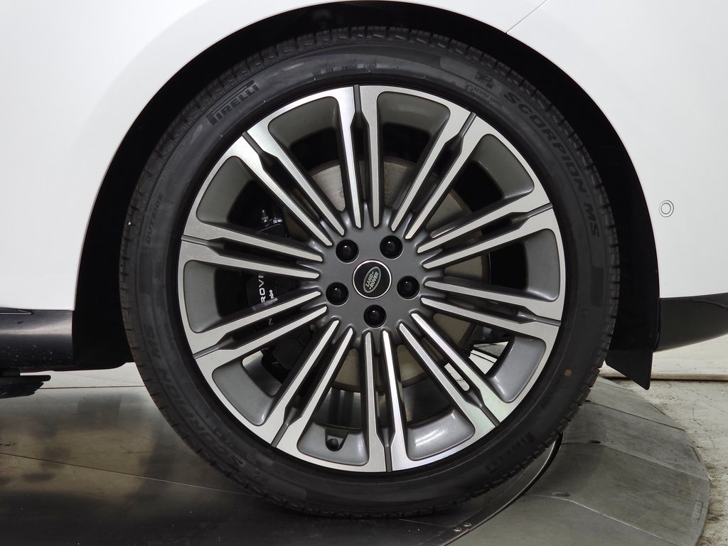 2025 LAND ROVER RANGE ROVER - Image 11