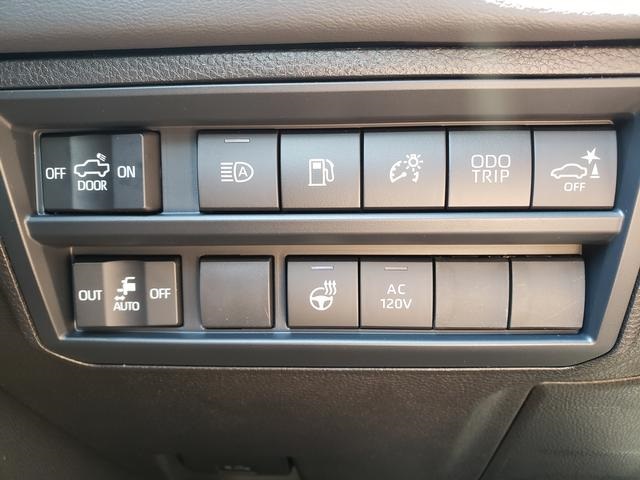 2025 Toyota Tundra Platinum CrewMax photo 14
