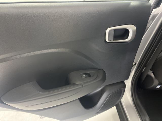 2026 Hyundai Venue SE photo 27