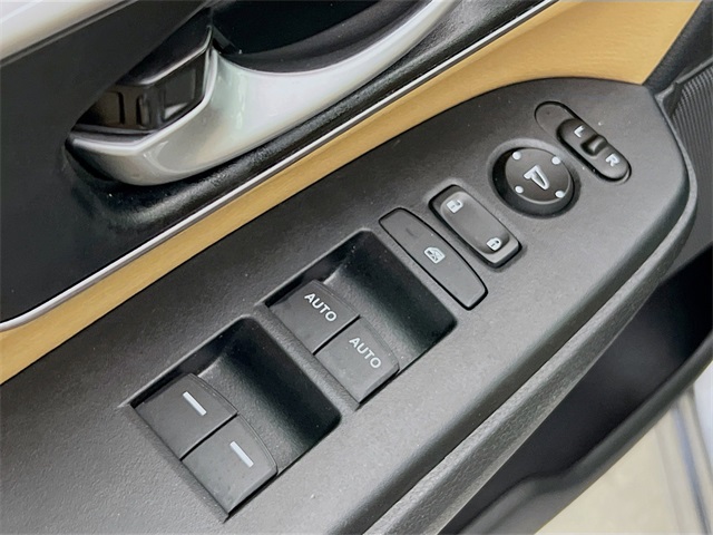 2020 Honda CR-V EX photo 13