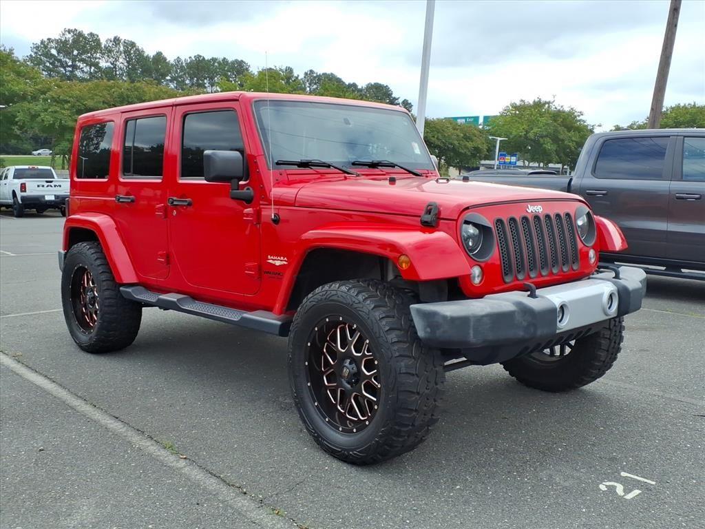 2015 Jeep Wrangler Unlimited Sahara photo 3