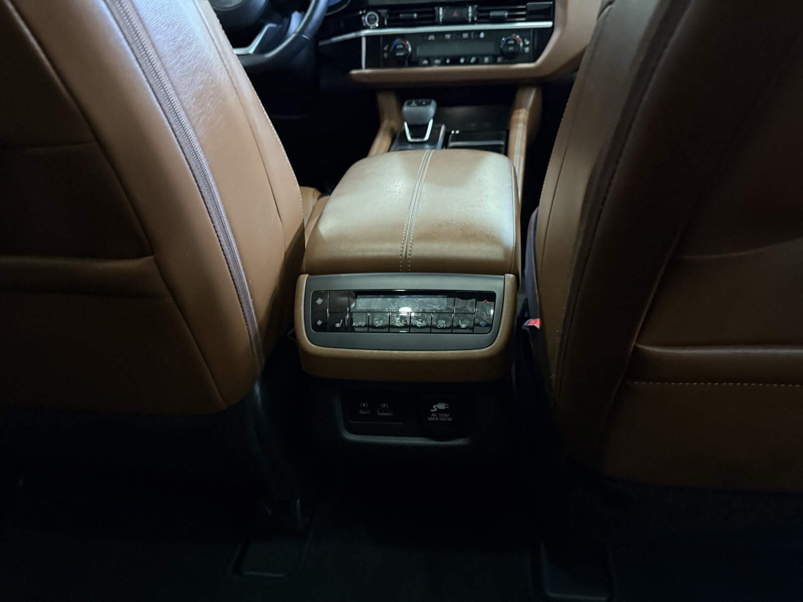 2023 Nissan Pathfinder Platinum photo 29