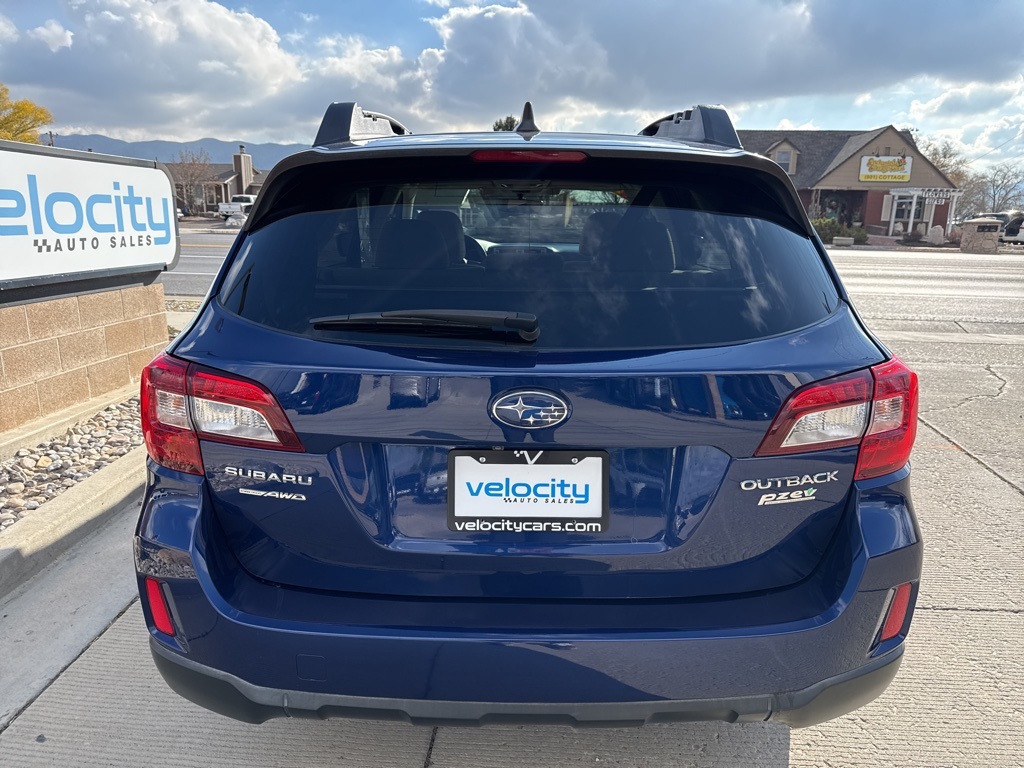 2017 Subaru Outback 2.5i Premium photo 4