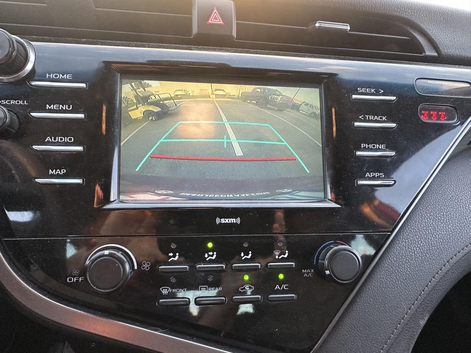 2020 Toyota Camry LE photo 8