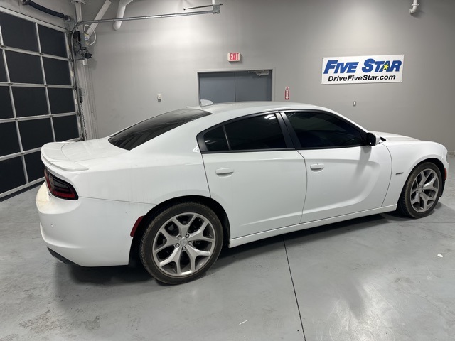 2015 Dodge Charger R/T photo 9