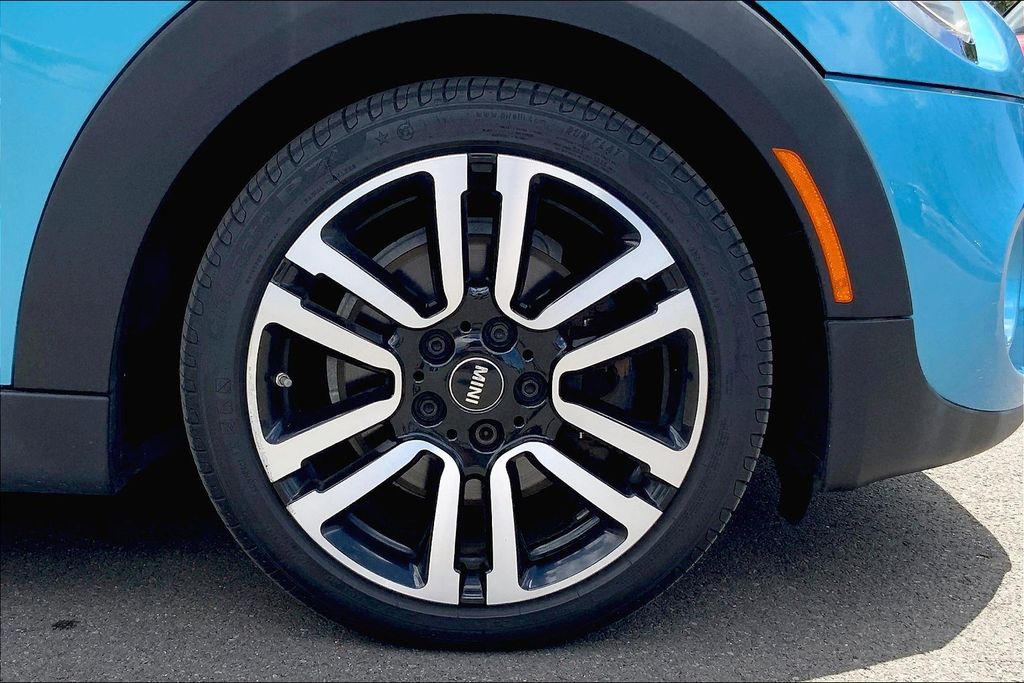 Image 9 of Pre-Owned 2019 MINI Cooper S Signature