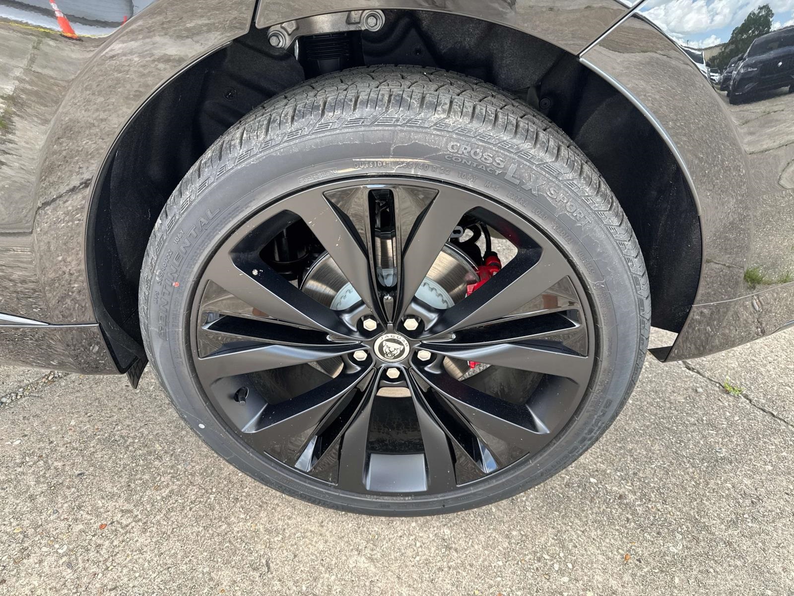 2026 Jaguar F-PACE P400 R-Dynamic S photo 3