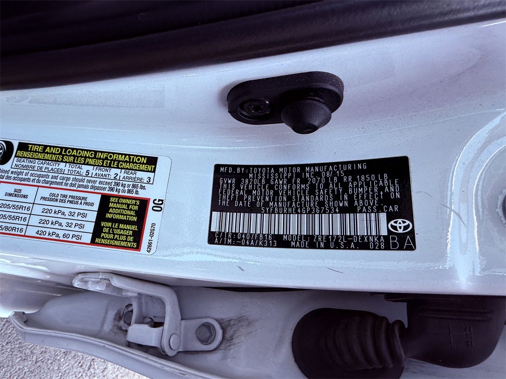 2016 Toyota Corolla L photo 3