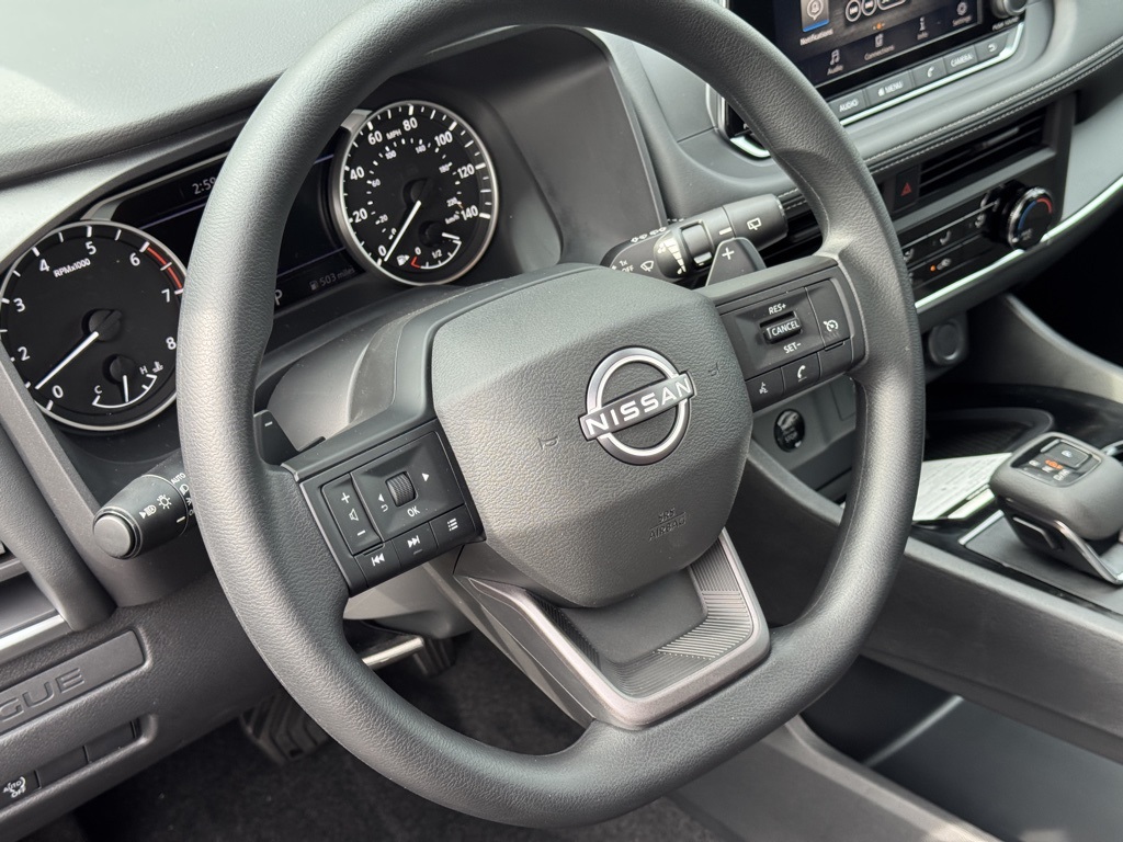 2026 Nissan Rogue S photo 10