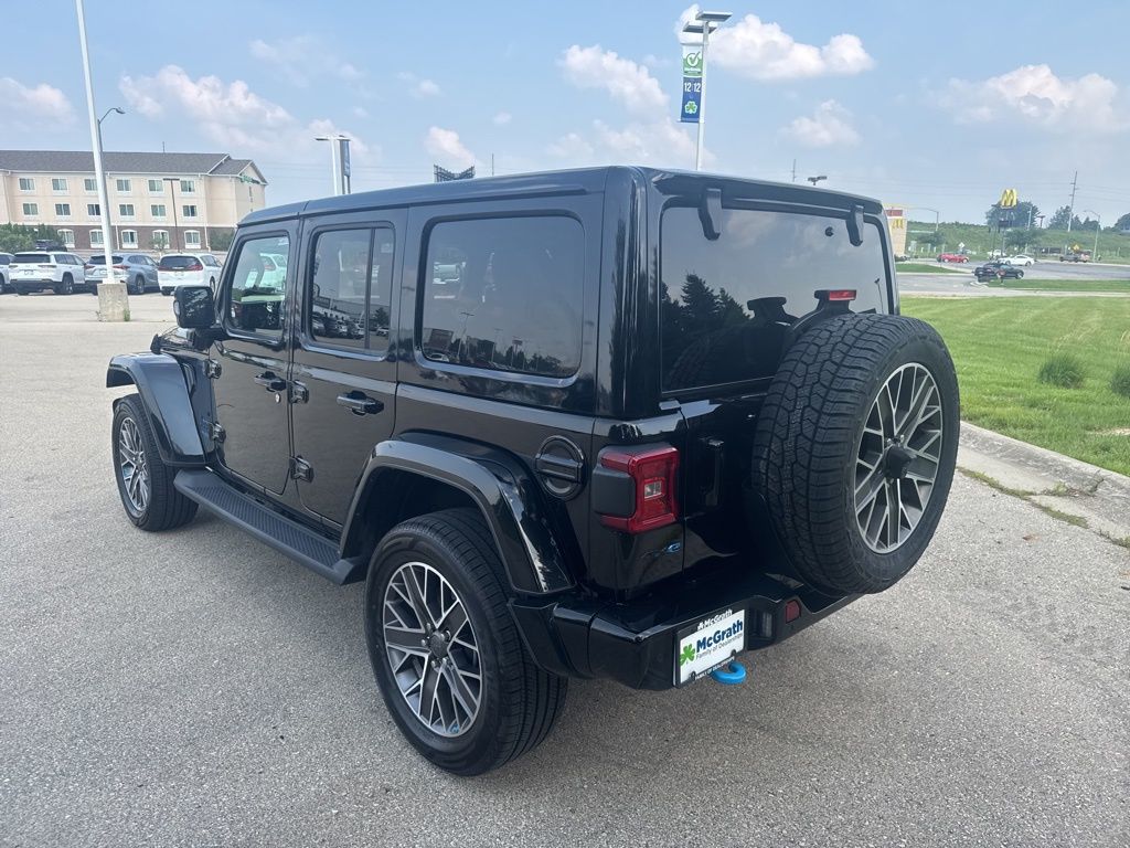 2022 Jeep Wrangler Unlimited Sahara High Altitude 4xe photo 3