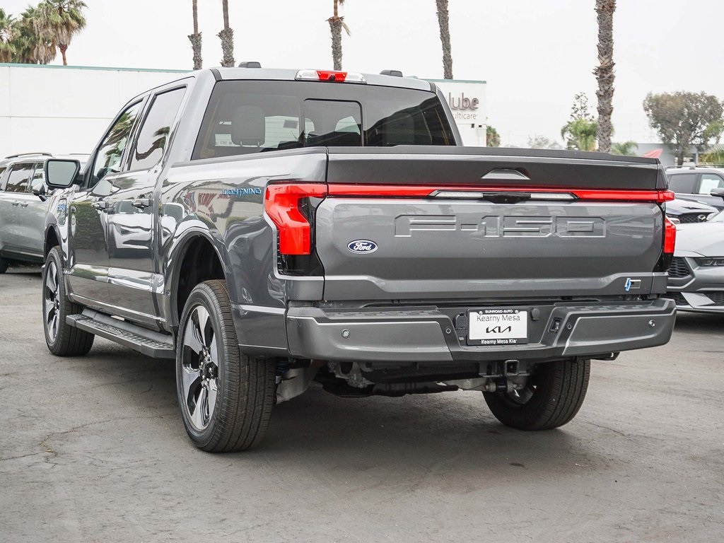 2025 Ford F-150 Lightning Platinum photo 6